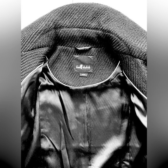 Lady Dutch Outerwear - Picture 4 of 8
